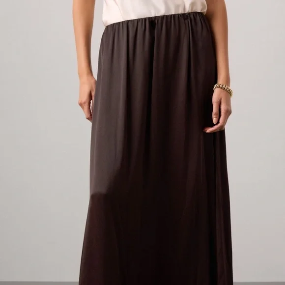 DONNI  Satiny Simple Skirt, XL - Picture 4 of 13